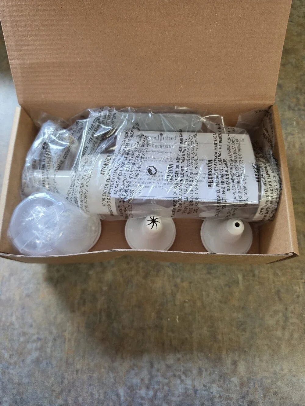 Pampered Chef #1778 Easy Accent Decorater